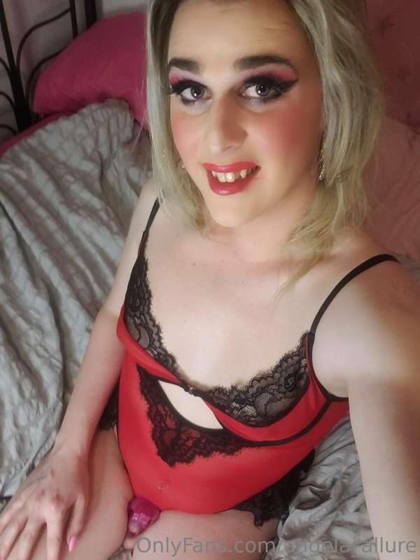 angela_allure image #2