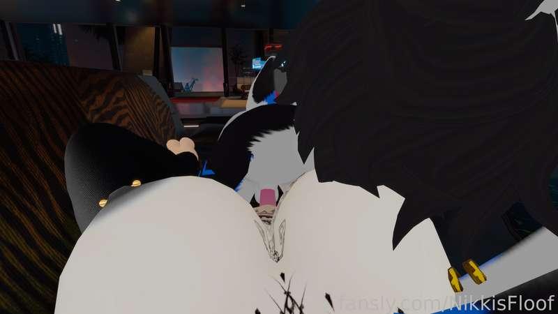 nikkisfloof image #6