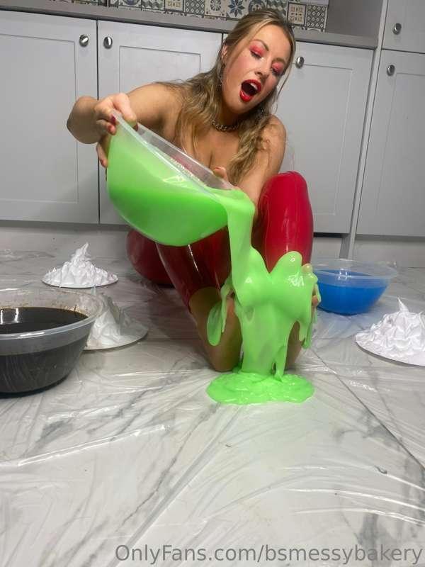 bsmessybakery image #27