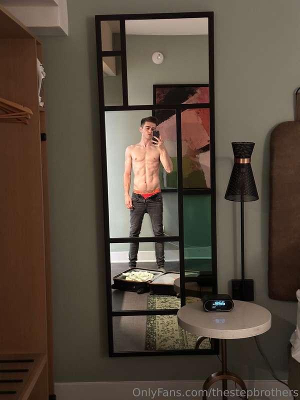 Swipe to get rid of my jeans 😏➡️  *4 pics*