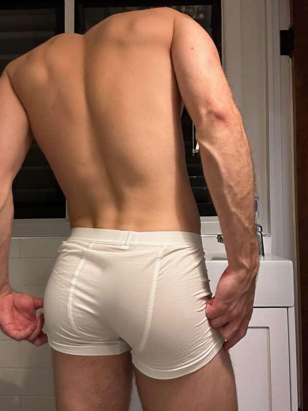 uronlyhotguy image #0