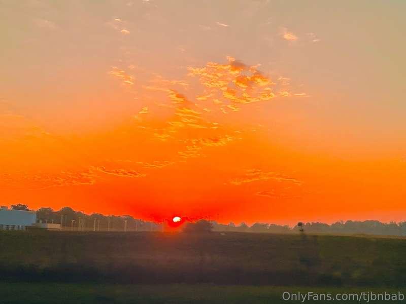 Hello everyone! Wanted to share with you some photos I took ..