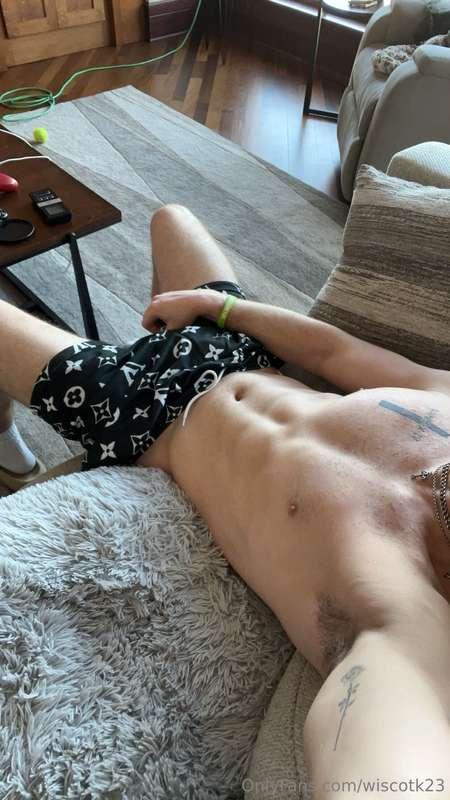 spicy content cumming your way 🌶️ check your dms later 😈😋