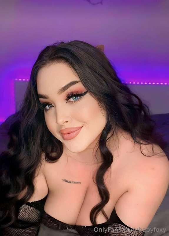 🔥 This hottie 😍 @sweet_ella03 knows how to induce the best o..