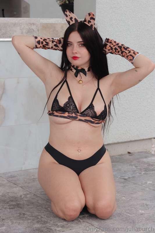 i look good in this, but better in nothing 😉