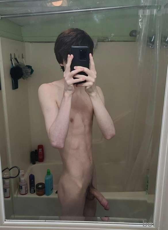 :^