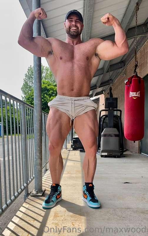 Big juicy boy 😜