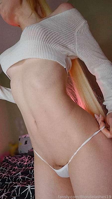 blondelashes19 image #4