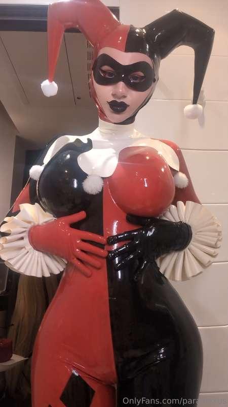 Harleys back~