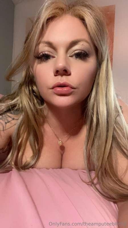 👀