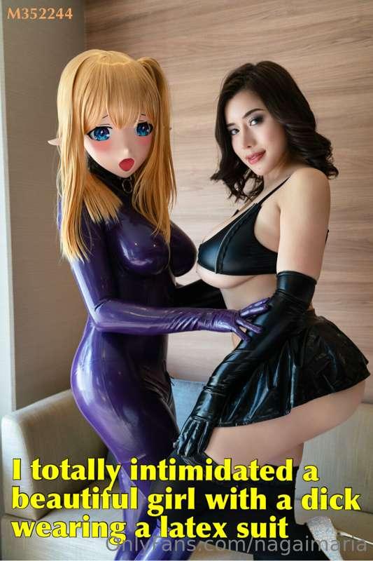 With a sexy ladyboys in lubber suits♡Her curvy body is very ..