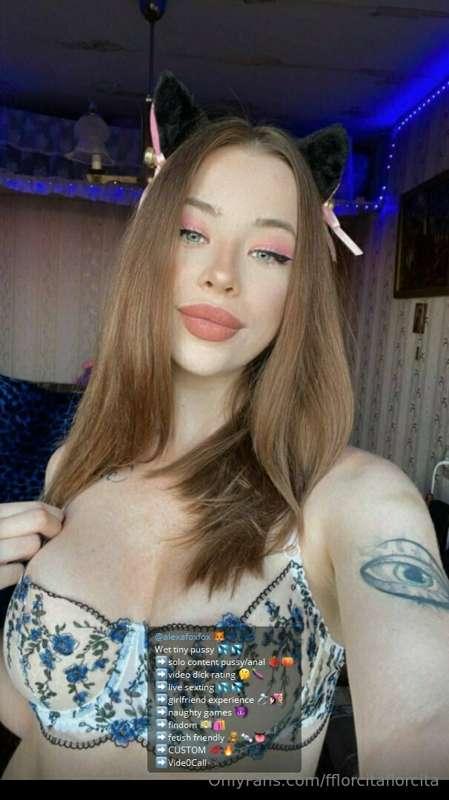 @alexafoxfox 🦊
Wet tiny pussy 💦💦
➡️solo content pussy/anal 🍓..
