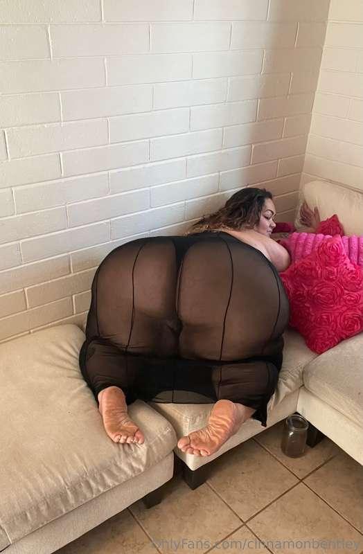 DM for customs and FaceTime daddy!