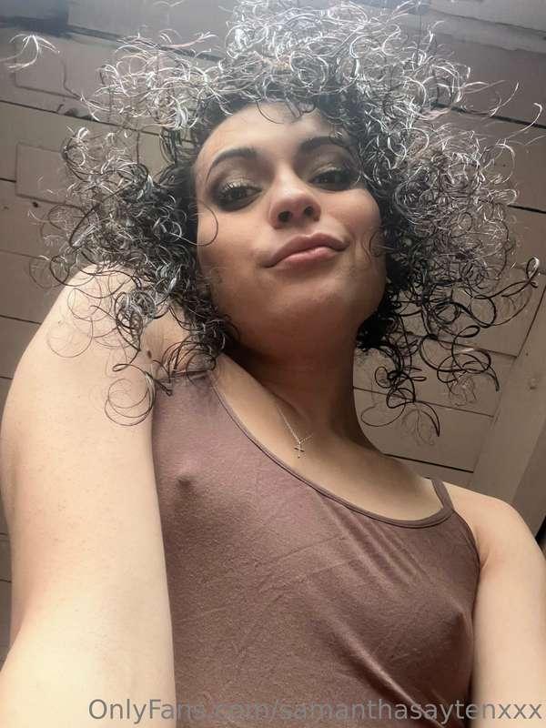 This day is calling for hard nipples and worship. You in?
Dm..