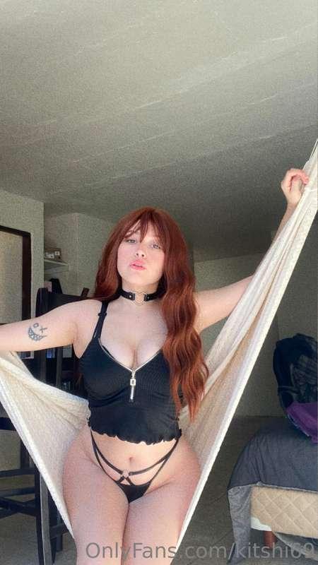 Say hi to your goddess 🐶⛓️