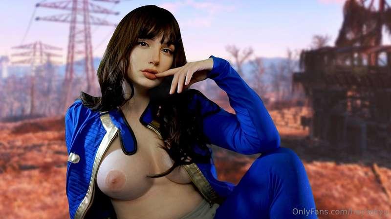 would you stay by my side in the wasteland? 💙 thinking about..
