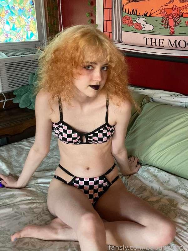 haii ^_^

tags
 #lingerie #altgirl #egirl #gothgirl #gothgf #altgf #boobs #panties #blonde #blondegirl #sub 