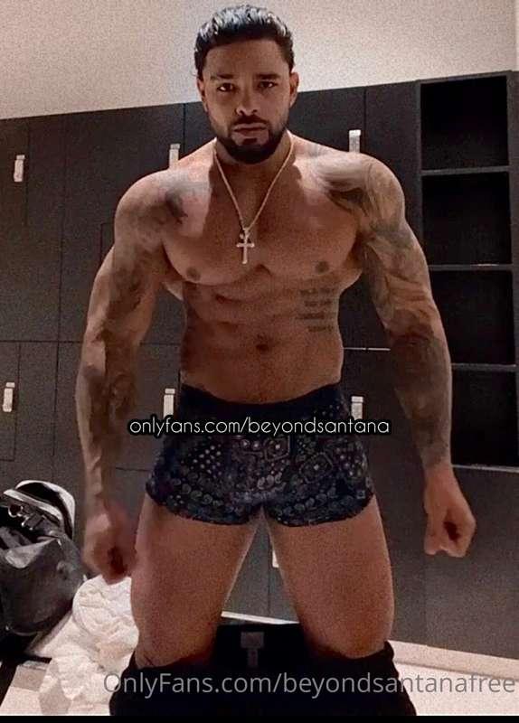 WAITING FOR YOU ON MY MAIN PAGE, LIKE!😈💦👇🏽onlyfans.com/beyon..