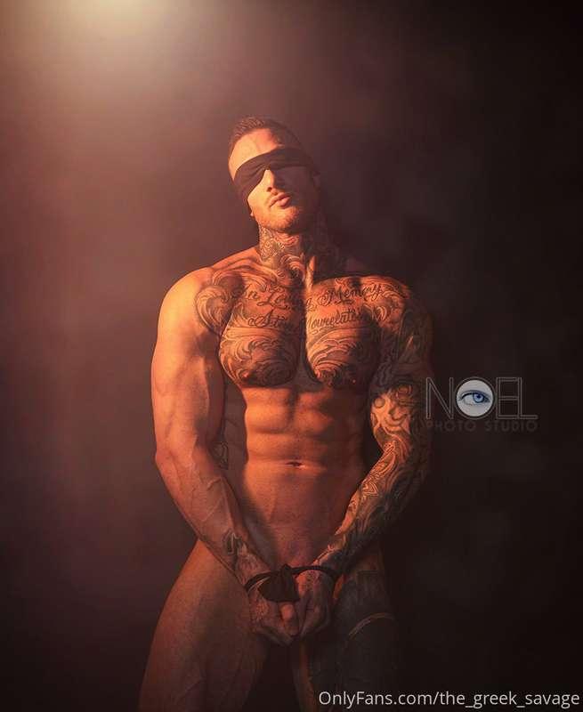 Let’s get kinky for Halloween baby 😈🎃