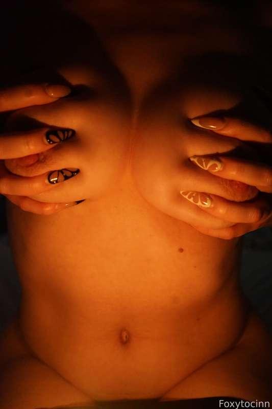 foxytocinn image #3