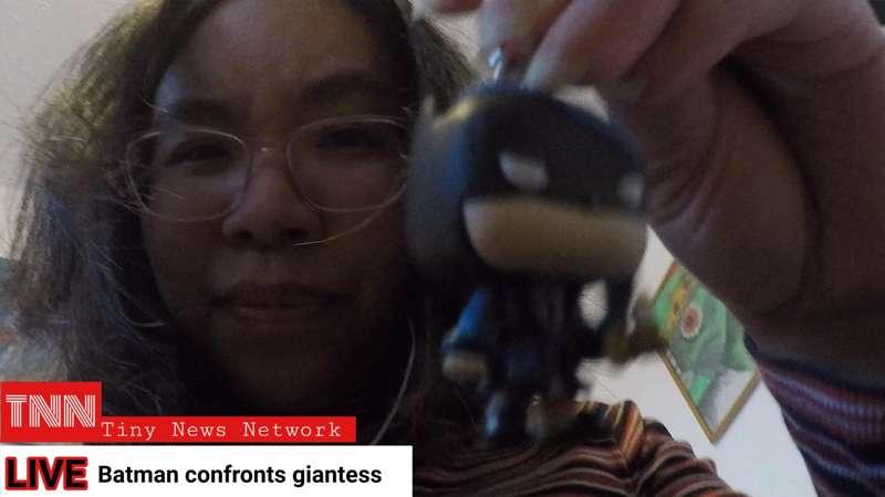 Batman vs giantess