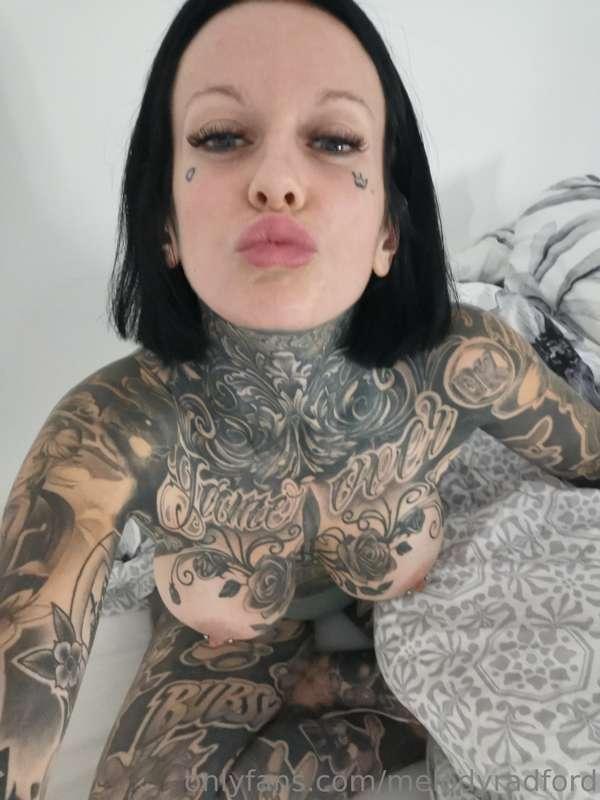 Kiss goodnight my kings 😗