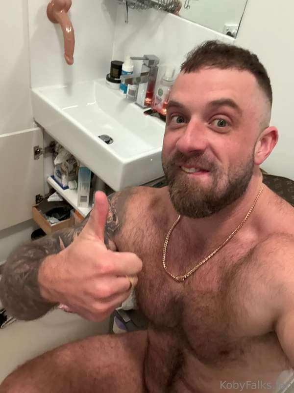 Sup bois? Notice anything that I could get up to in here?