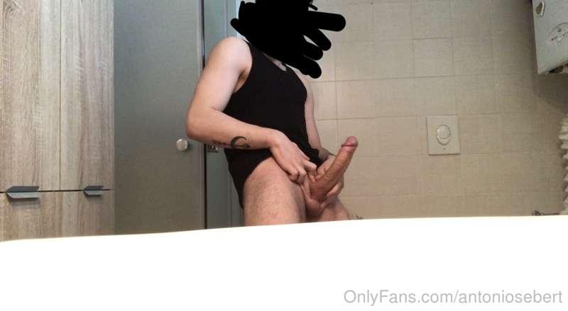 This angle just shows how big my dick really is lmao 🥴