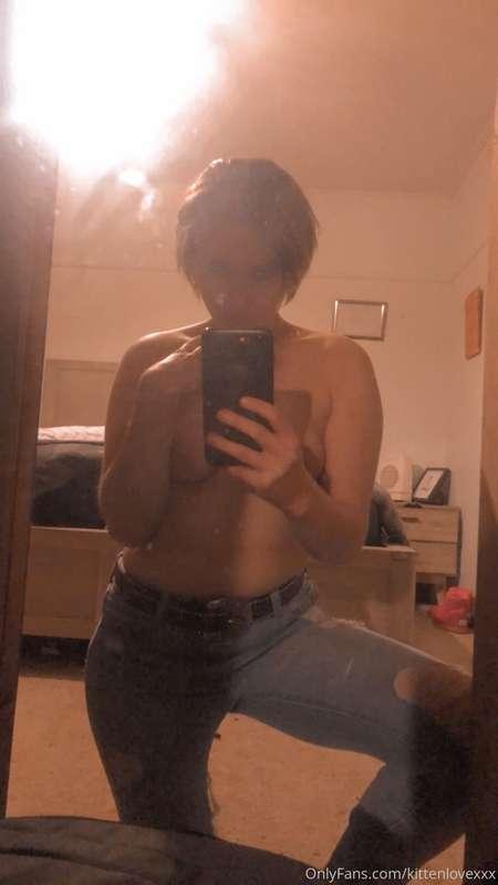 For more send me a dm 🥰😘