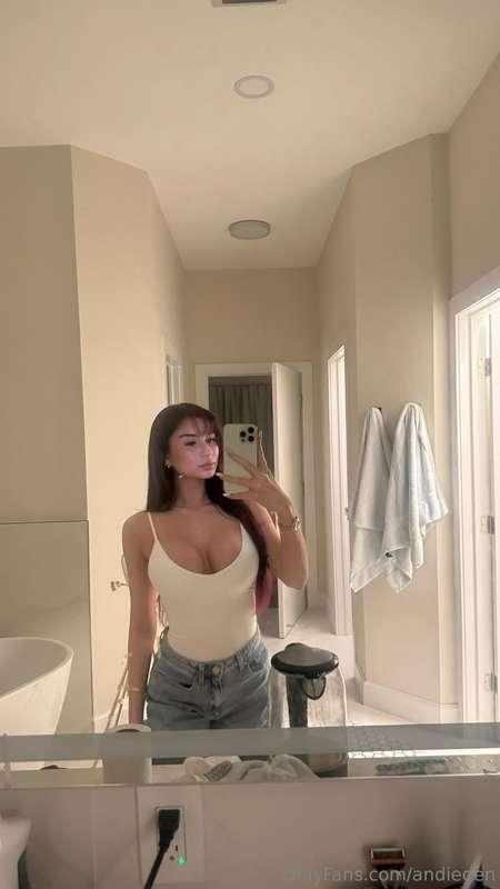 i’m heartbroken writing this…i’m quitting OnlyFans 😔💔jkjkjkj..