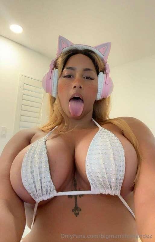nut on ma big mouth papi
