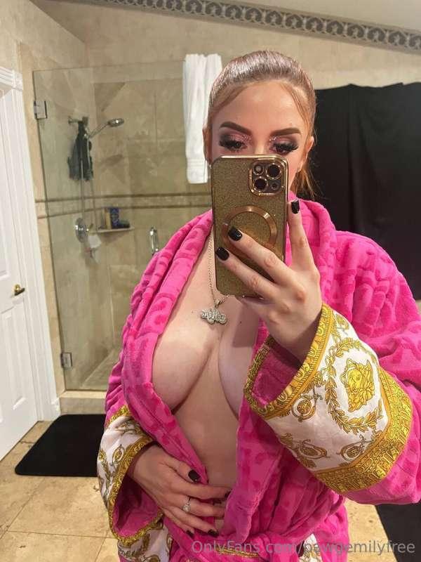 Tip me $5 to see the rest 🙈