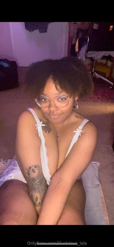 can you tell how shy i am?🤍
