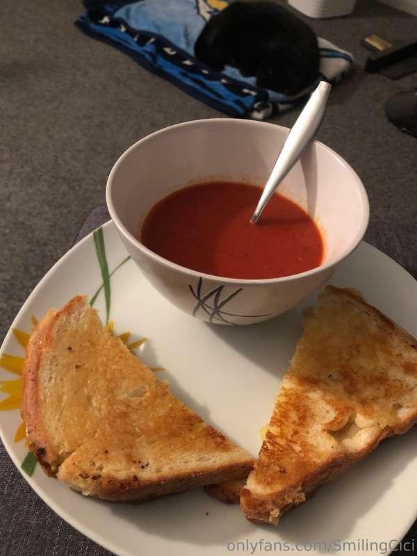 smilingcici image #0