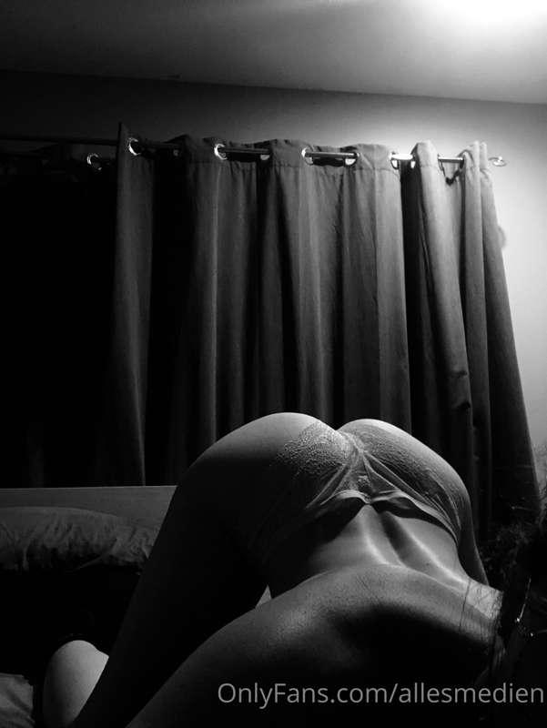 📸