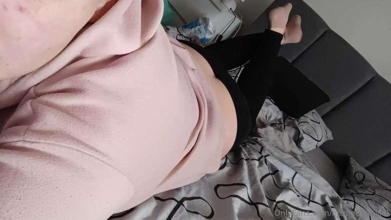 Chceš vidět víc ? 😜 
Napiš mi 😈