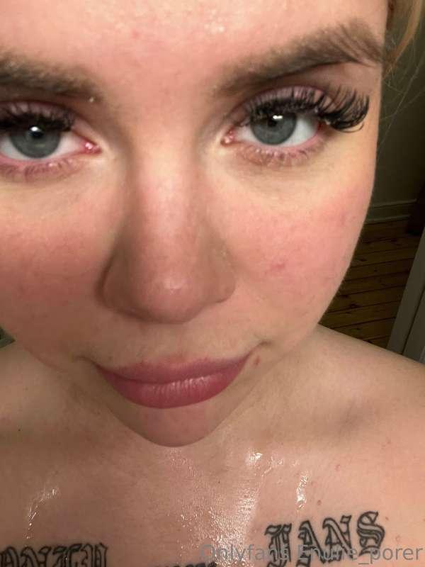 I’ve got cum in my eye…. And everywhere else🤭💦 wanna see the..