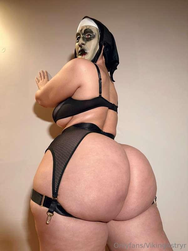 Your creepy naughty nun 