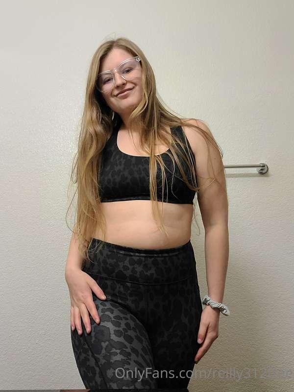 😜