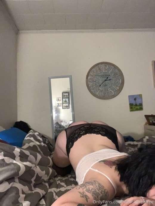 Kinky bi sexual alternative 🥶 come see me come. 

onlyfans.c..