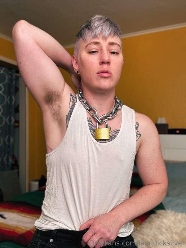 A lil something for the armpit lovers this Masc Monday ;)