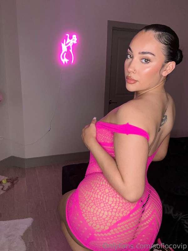 I know you love it when I wear pink 🩷 Here's a little someth..