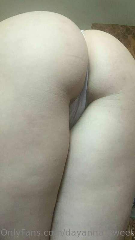 😘😘😘 kiss me here