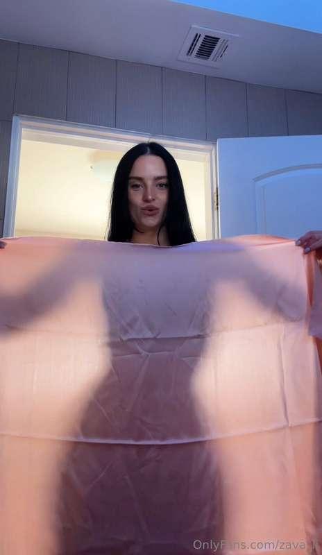 shall we play shadow theater? I'll go first 🤭🤭👅