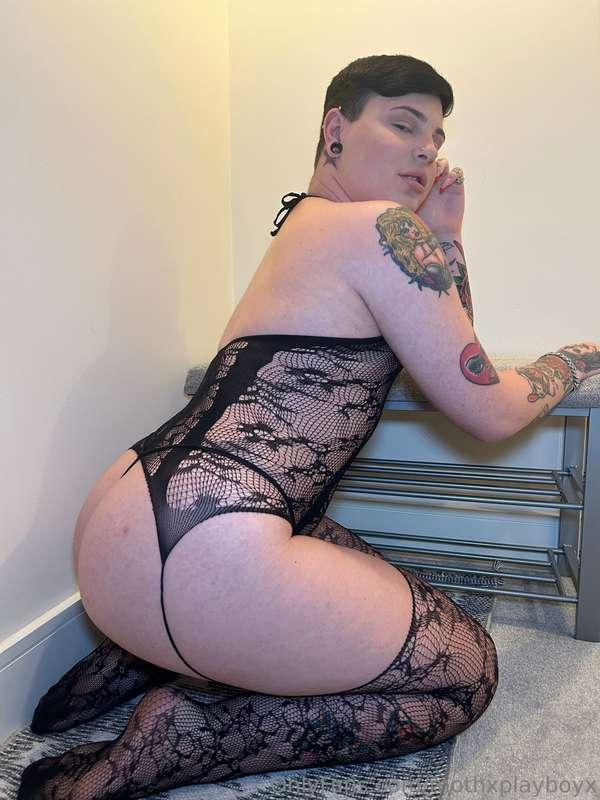 mothxplayboyx image #2