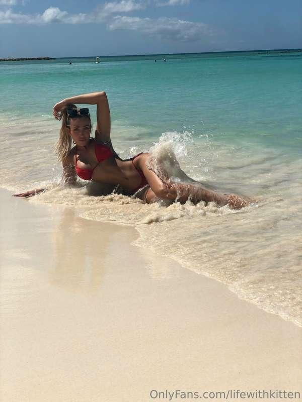 Where would we go for our first Vacation? ✈️🍹🦩🏝️ Did you kno..