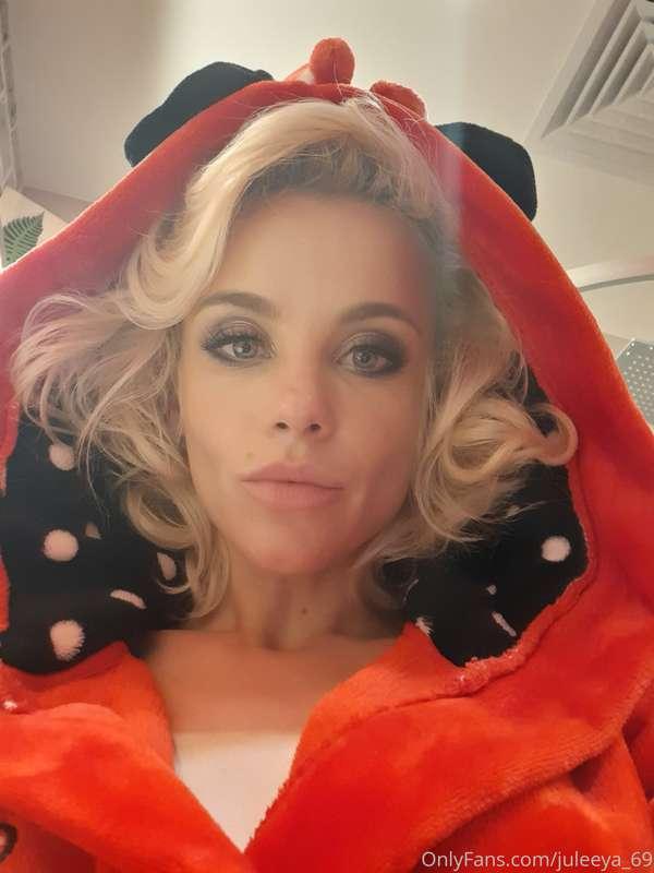 I'm your little mouse  😋🔥