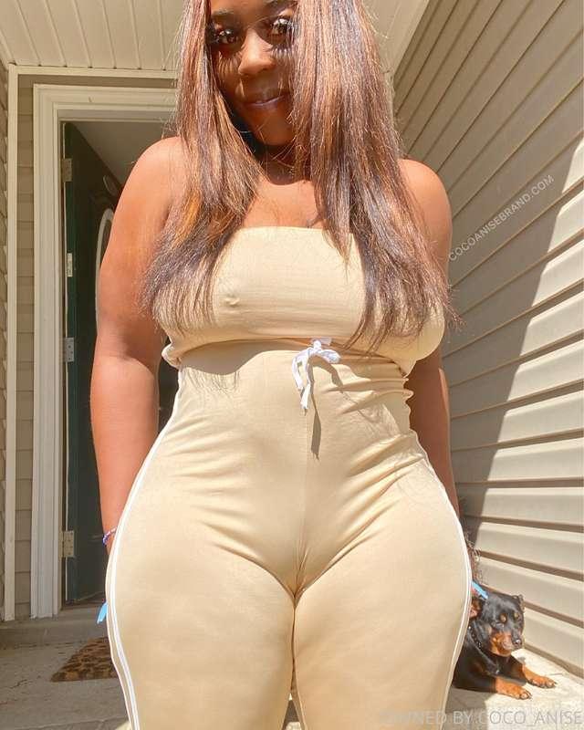 Hello 😉 how can I be of service to u today? 🤤