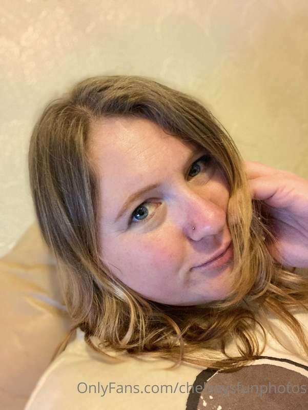 Sometimes a natural selfie is enough.  I’m not sure if you a..