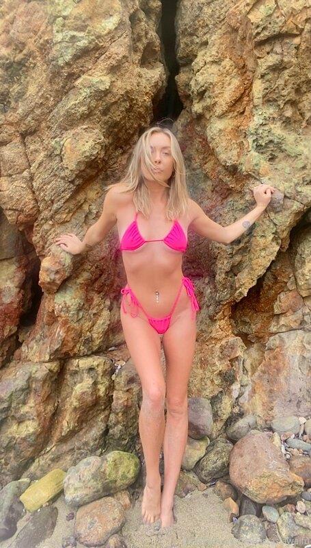 Do you like this color on me?:)